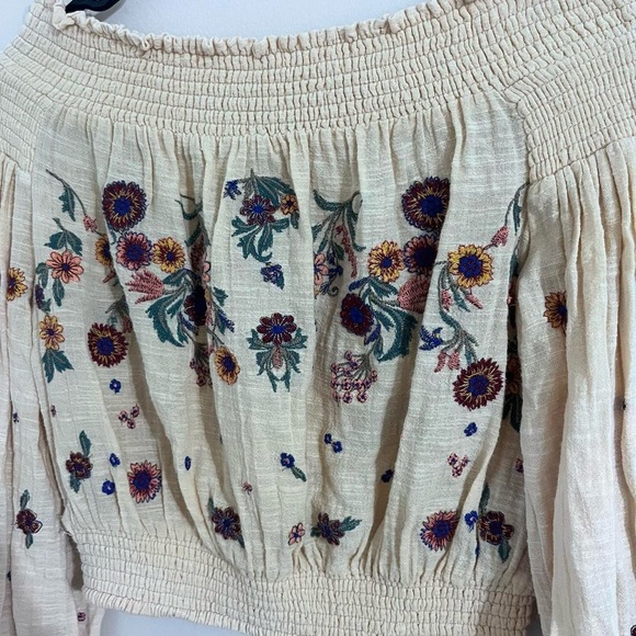 Free People long sleeve floral embroidered ivory off shoulder crop shirt - Picture 2 of 4